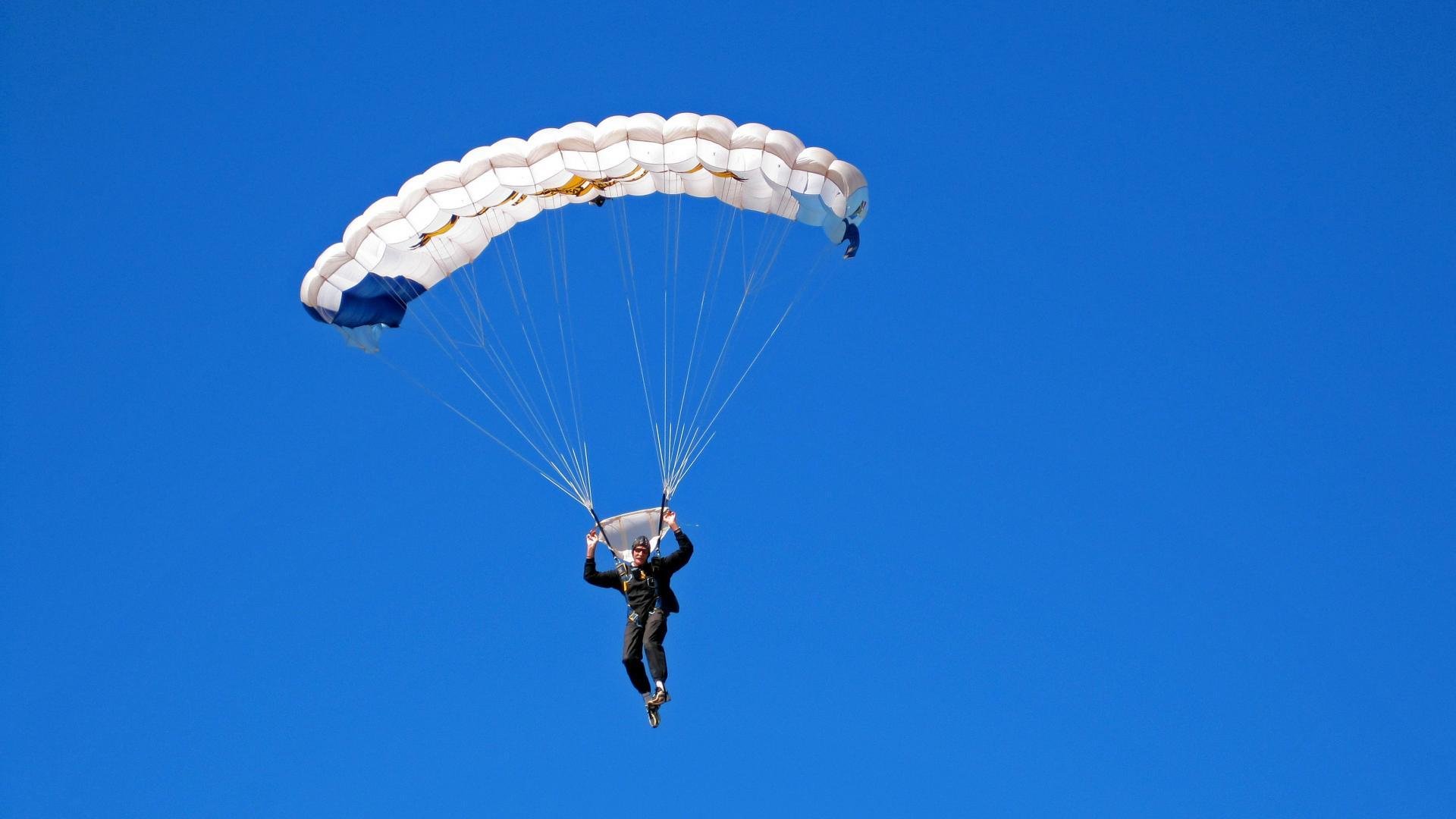 开云网址-_巴黎女单冠军揭晓：新生代崛起，战火不断_，巴黎女球迷